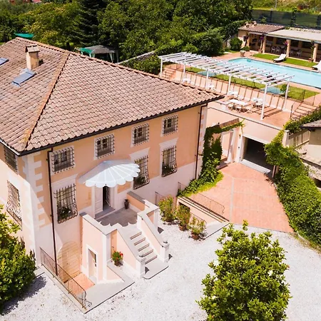 Melangola Camaiore