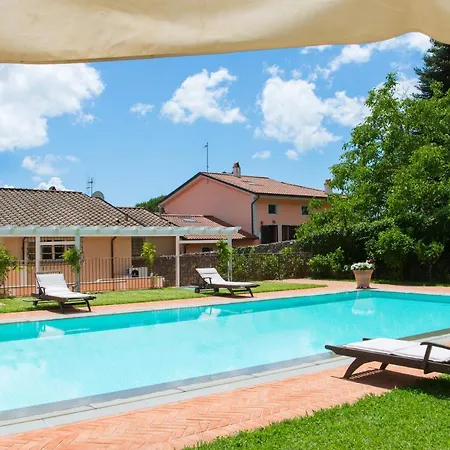 Melangola Willa