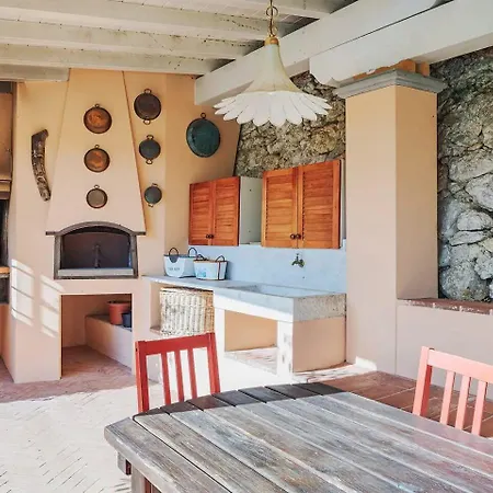 Vila Melangola Camaiore