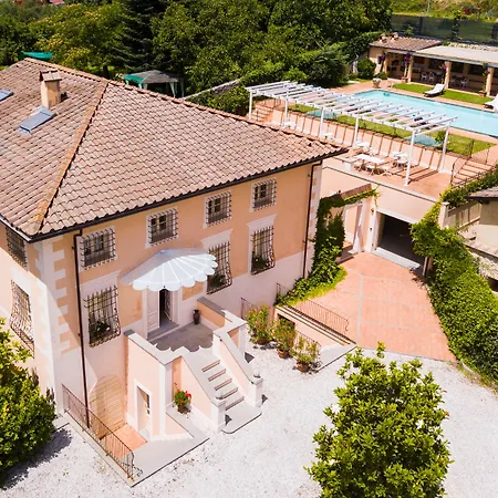 Vila Melangola Camaiore